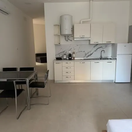 Duca D Aosta 4 Apartment *